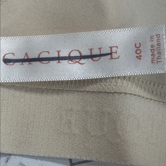 NWOT Cacique Lane Bryant Womens Bra Cream Lightly Lined NO WIRE 40C - Picture 8 of 10